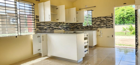 Ninth image of 686- Phoenix Park Village in Phoenix Park, St. Catherine, Jamaica - property is For Rent