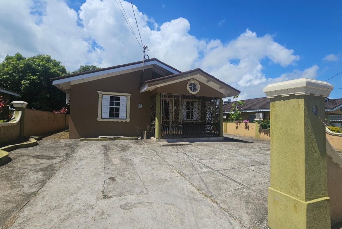 Fourth image of 190 Sapphire Avenue in Falmouth, Trelawny, Jamaica - property is For Rent