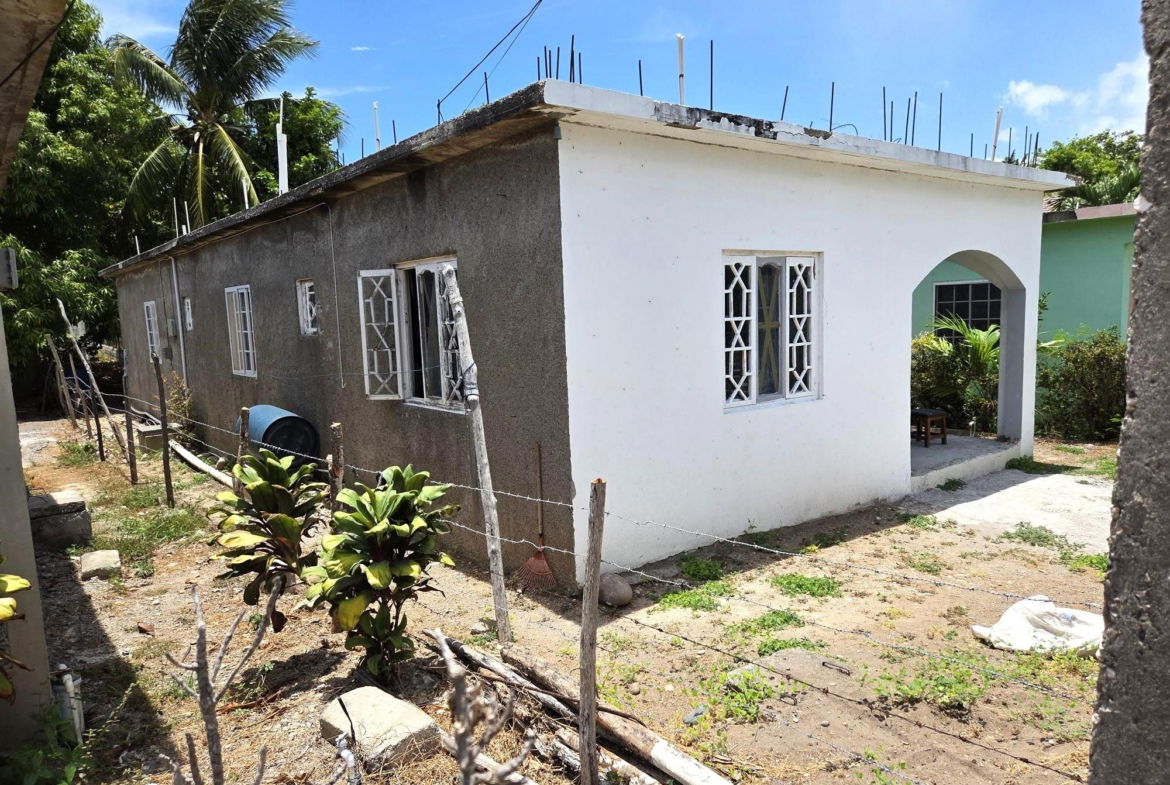 Fourth image of Clover Ave, Longville Par in Longville Park, Clarendon, Jamaica - property is For Sale