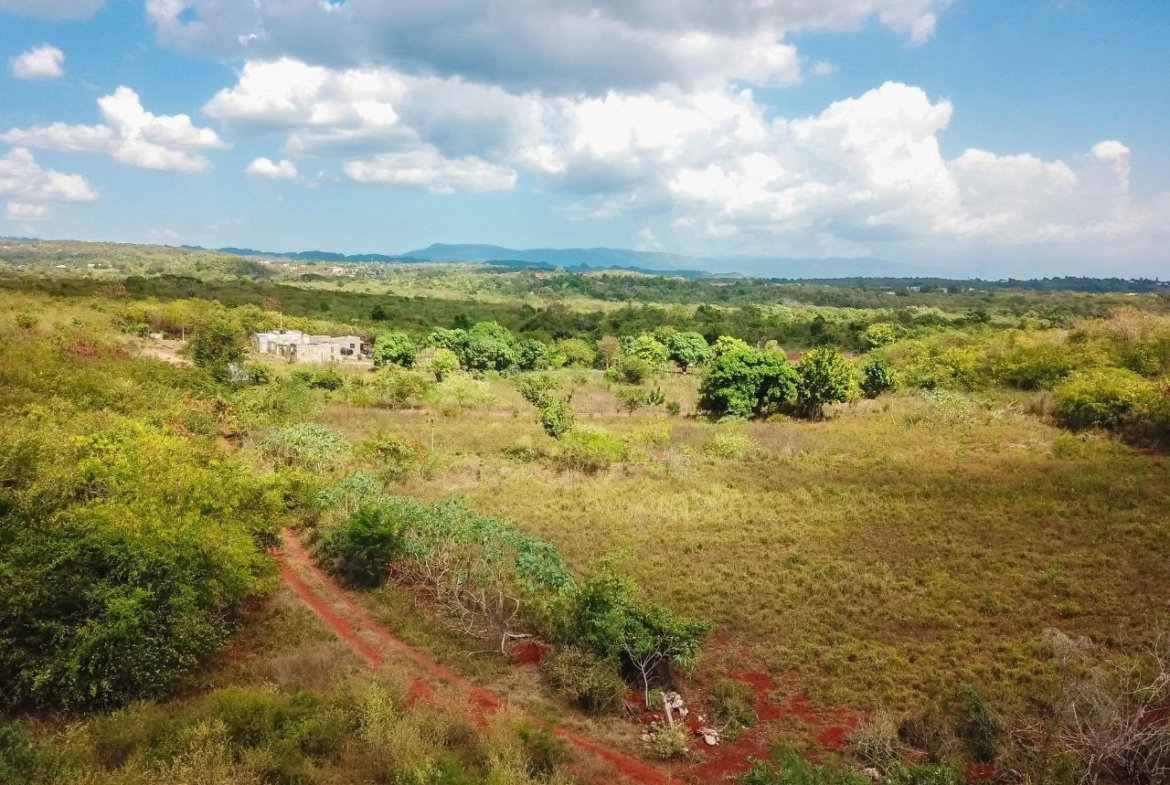Sixth image of Bammy Hall Kitson Town st in Guanaboa Vale, St. Catherine, Jamaica - property is For Sale