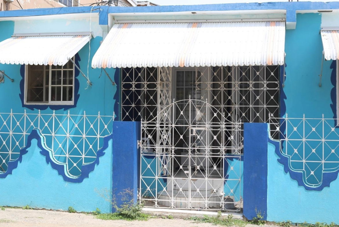 Fourth image of 253 5 East, Queens Park in Greater Portmore, St. Catherine, Jamaica - property is For Sale