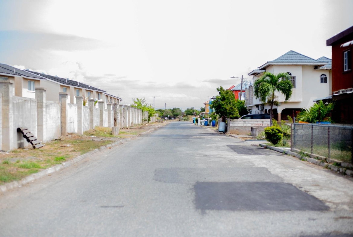 Fifth image of 253 5 East, Queens Park in Greater Portmore, St. Catherine, Jamaica - property is For Sale