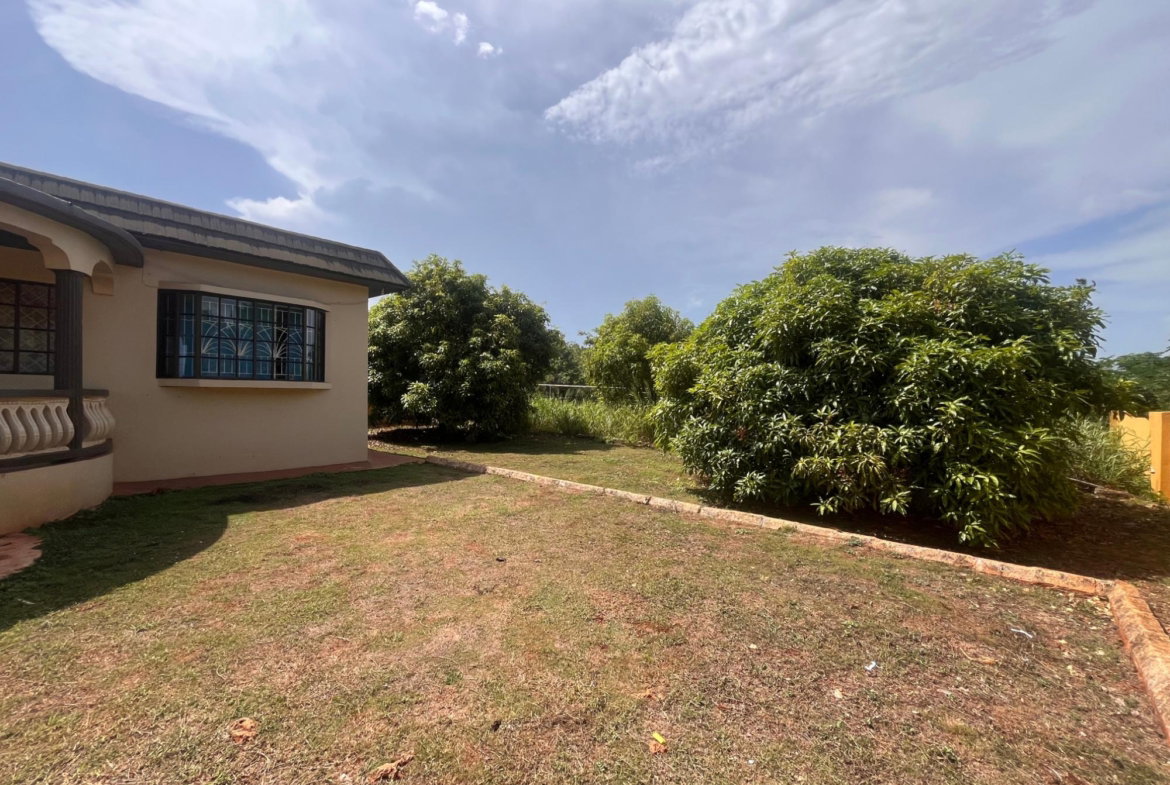 Third image of Gazeland st Elizabeth in Gazeland, St. Elizabeth, Jamaica - property is For Sale
