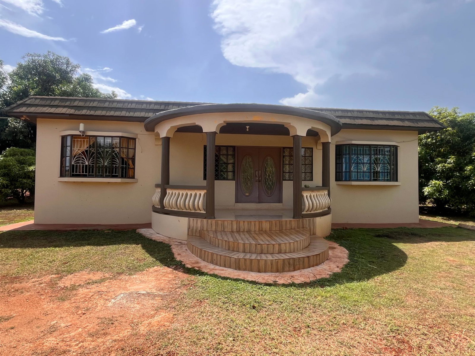 First image of Gazeland st Elizabeth in Gazeland, St. Elizabeth, Jamaica - property is For Sale