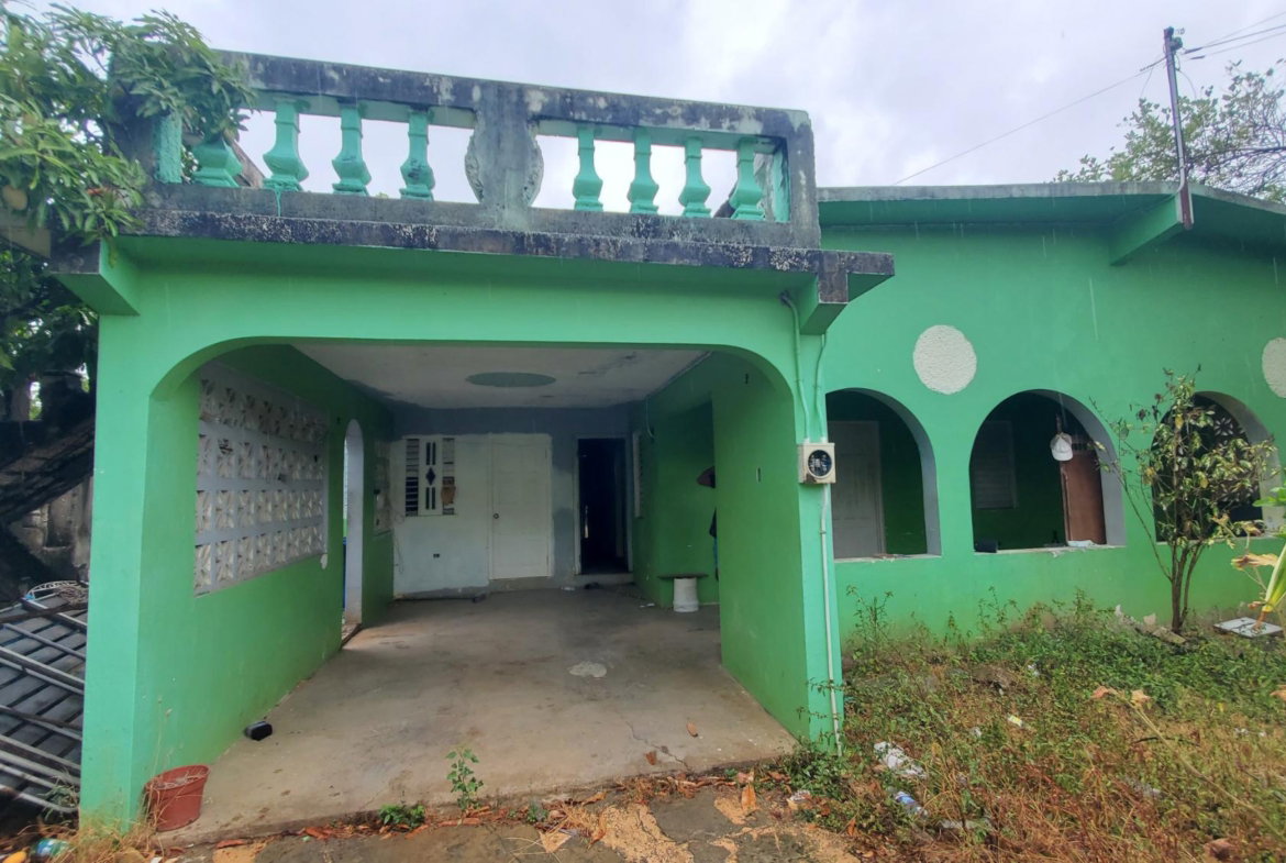Second image of Mcfarlane Crescent in Spanish Town, St. Catherine, Jamaica - property is For Sale
