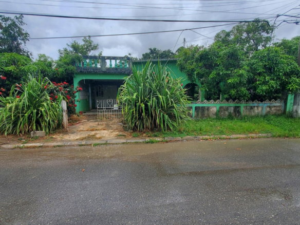 First image of Mcfarlane Crescent in Spanish Town, St. Catherine, Jamaica - property is For Sale