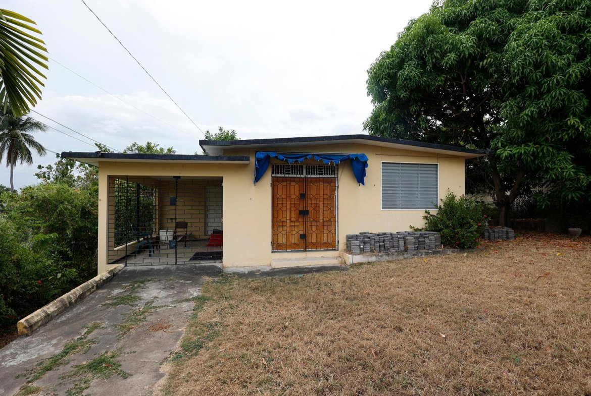 First image of 31 Hart Boulevard in Kingston 6, St. Andrew, Jamaica - property is For Sale