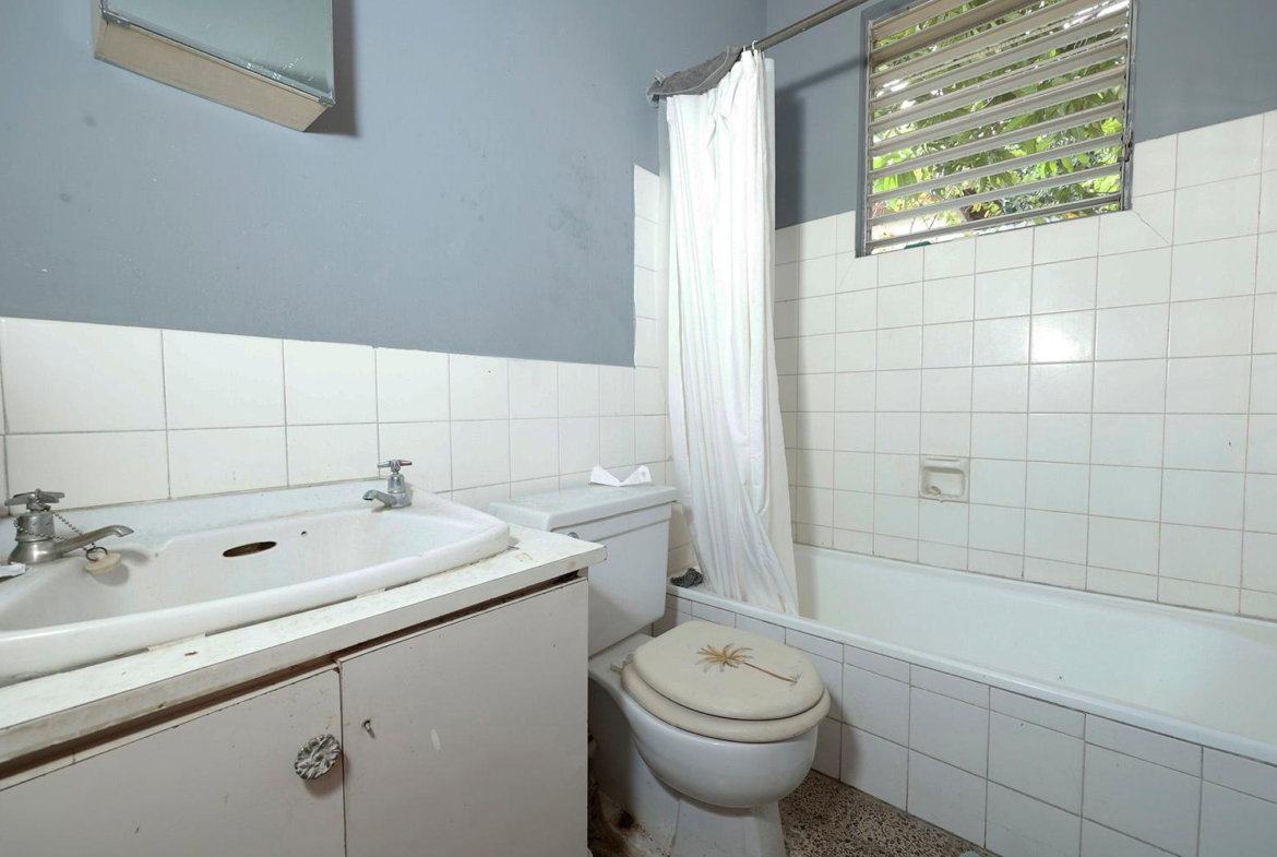 Tenth image of 31 Hart Boulevard in Kingston 6, St. Andrew, Jamaica - property is For Sale