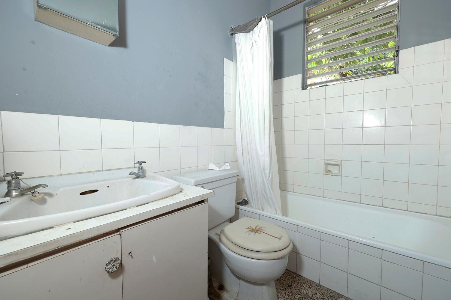 Tenth image of 31 Hart Boulevard in Kingston 6, St. Andrew, Jamaica - property is For Sale