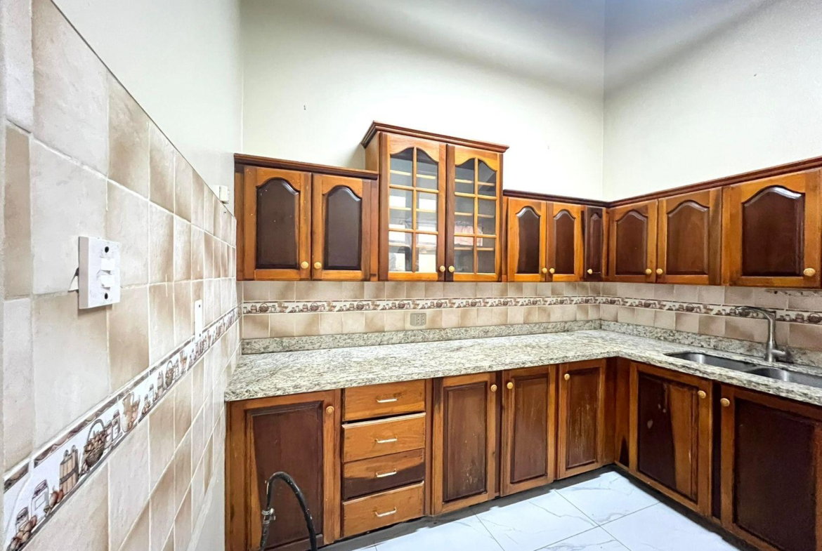 Seventh image of 3 Birdsucker Close in Kingston 8, St. Andrew, Jamaica - property is For Rent