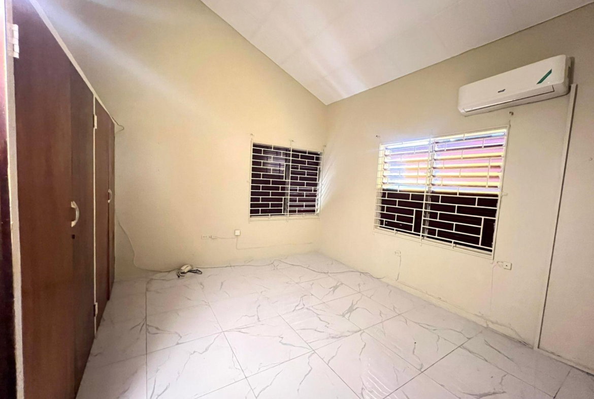 Tenth image of 3 Birdsucker Close in Kingston 8, St. Andrew, Jamaica - property is For Rent