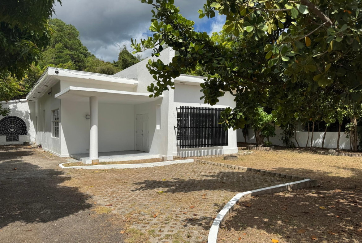 First image of 4 Avesbury Ave in Kingston 6, St. Andrew, Jamaica - property is For Rent