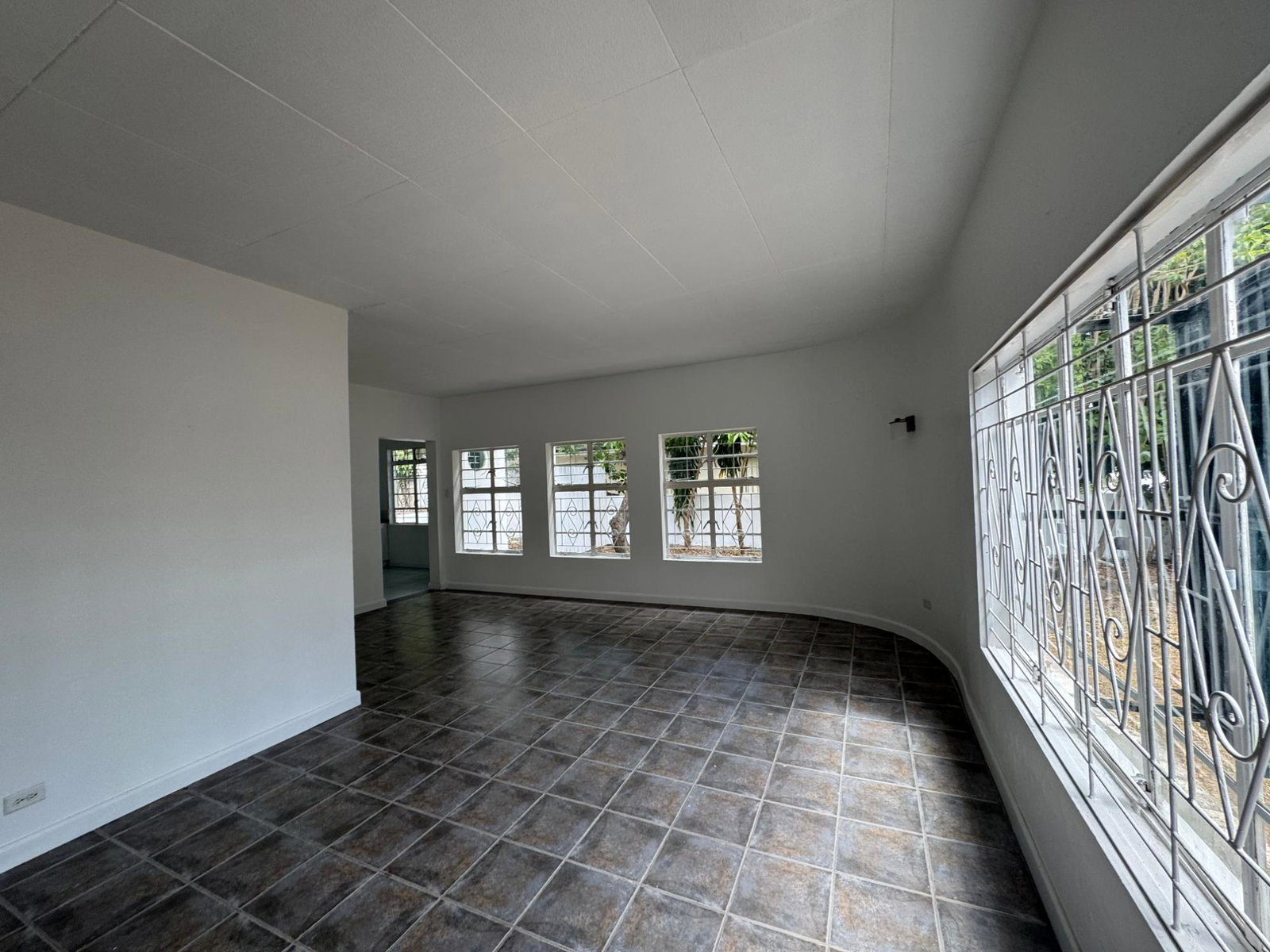3-Bedroom-House-for-Rent-in-St.-Andrew-Jamaica-4-Avesbury-Ave Twentieth image of 4 Avesbury Ave in Kingston 6, St. Andrew, Jamaica - property is For Rent