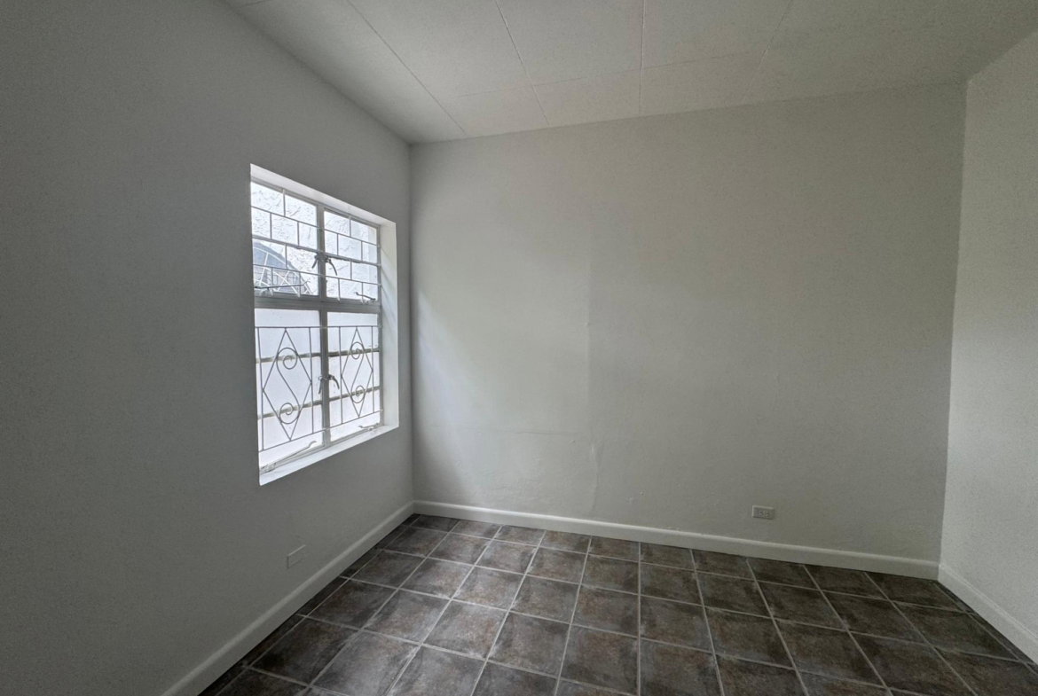 Eighth image of 4 Avesbury Ave in Kingston 6, St. Andrew, Jamaica - property is For Rent