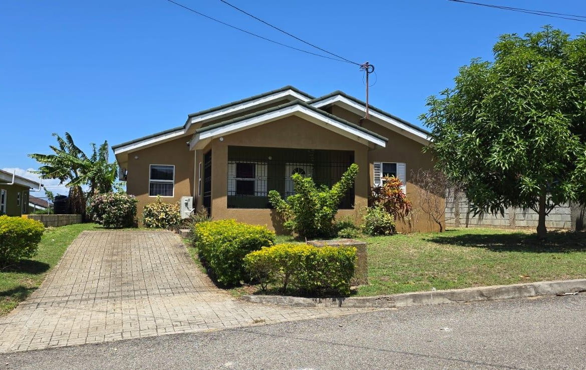 Second image of 304 Hibiscus Avenue Stonebroo in FLORENCE HALL VILLAGE, Trelawny, Jamaica - property is For Rent