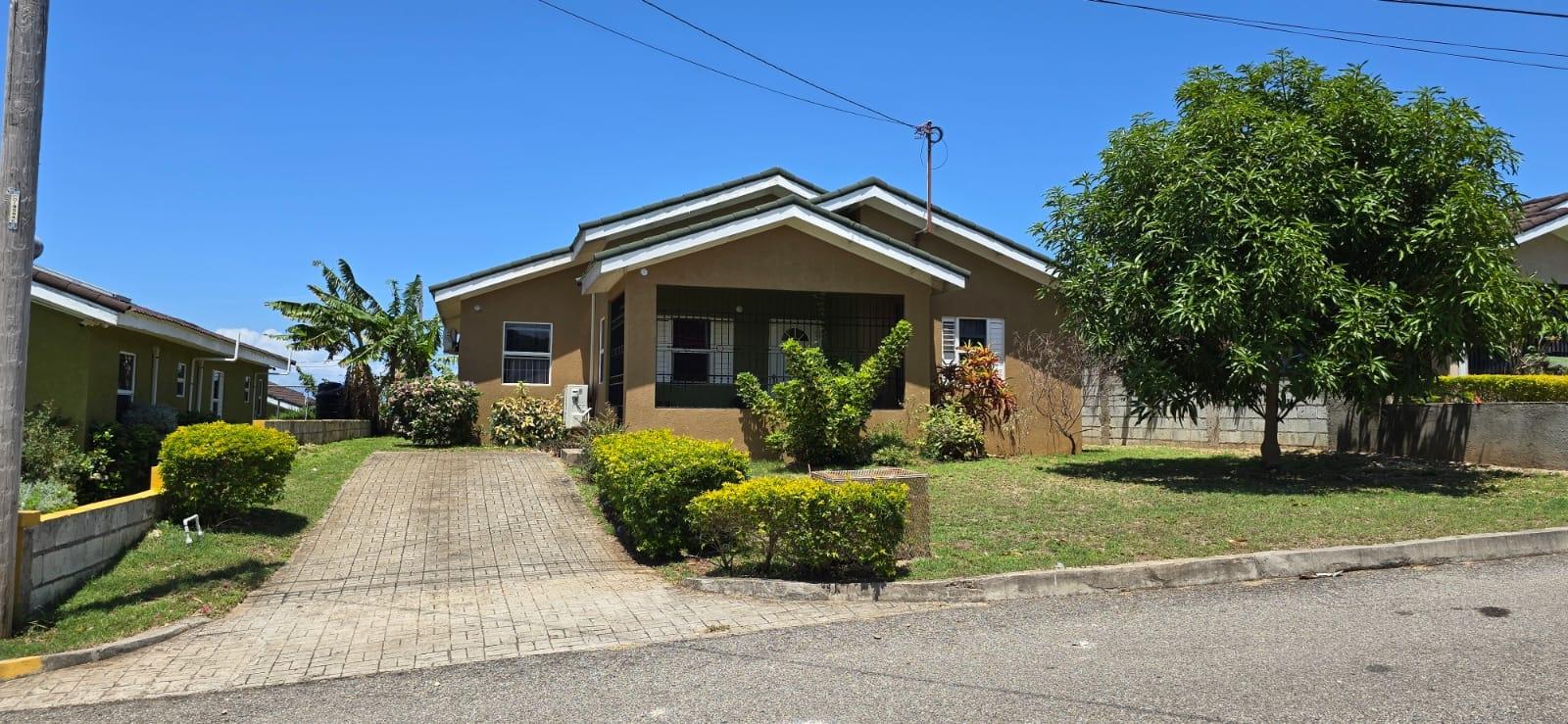 Second image of 304 Hibiscus Avenue Stonebroo in FLORENCE HALL VILLAGE, Trelawny, Jamaica - property is For Rent