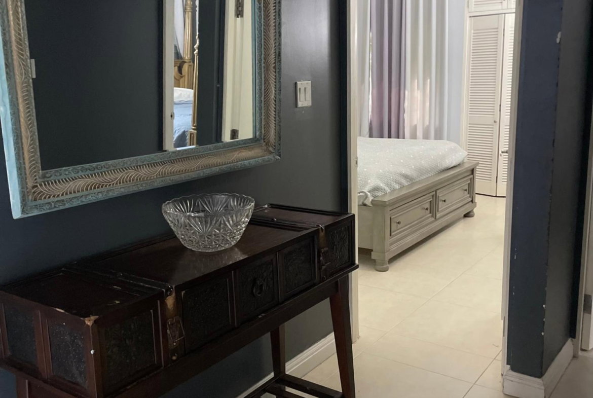 Thirteenth image of 336 Guava Avenue, 