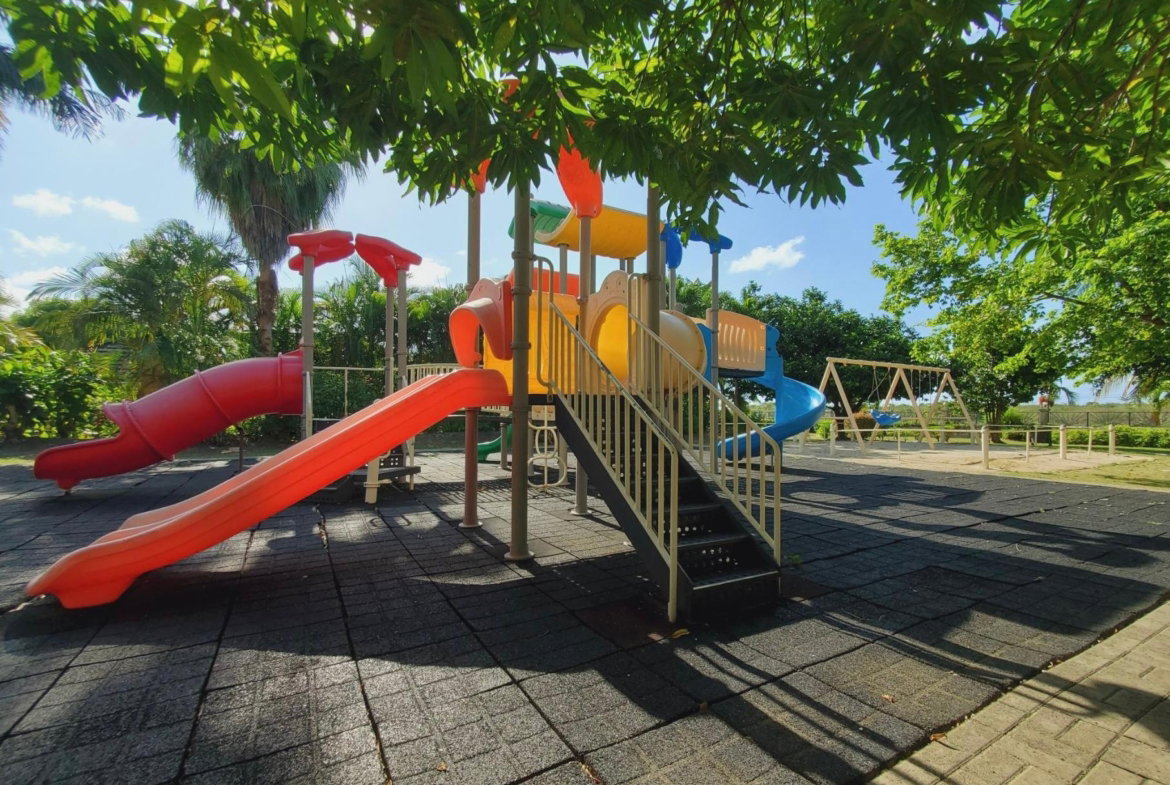 Twenty-Second image of 336 Guava Avenue, 