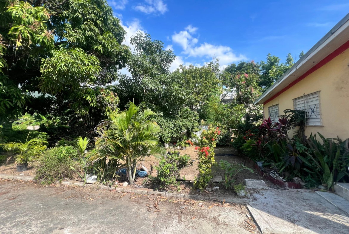 Third image of 1 Seabreeze Avenue in Kingston 2, Kingston, Jamaica - property is For Sale