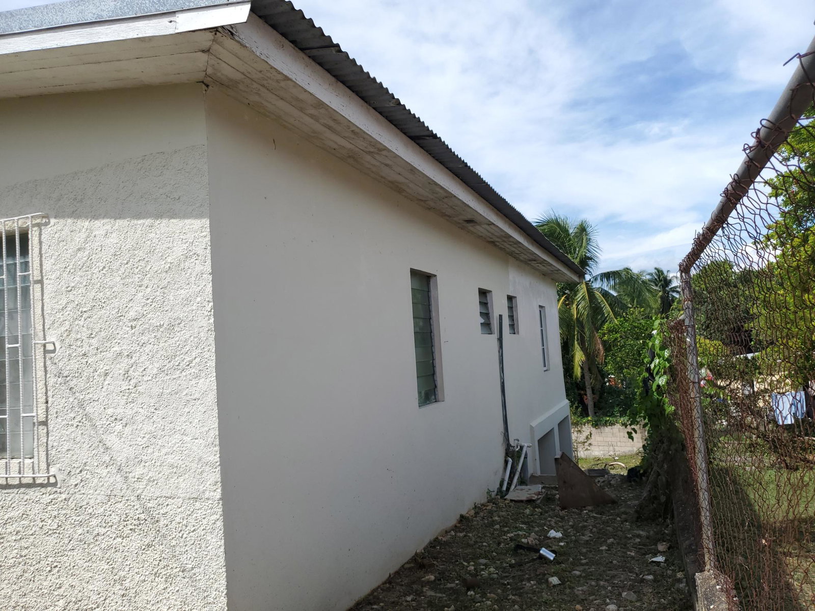Eleventh image of 20 Duke Street, May Pen in May Pen, Clarendon, Jamaica - property is For Sale