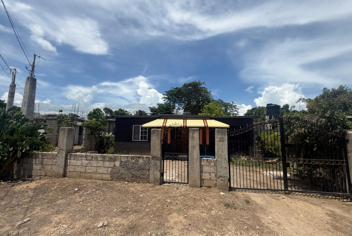 Second image of 20- Orchard Farm in Spanish Town, St. Catherine, Jamaica - property is For Sale
