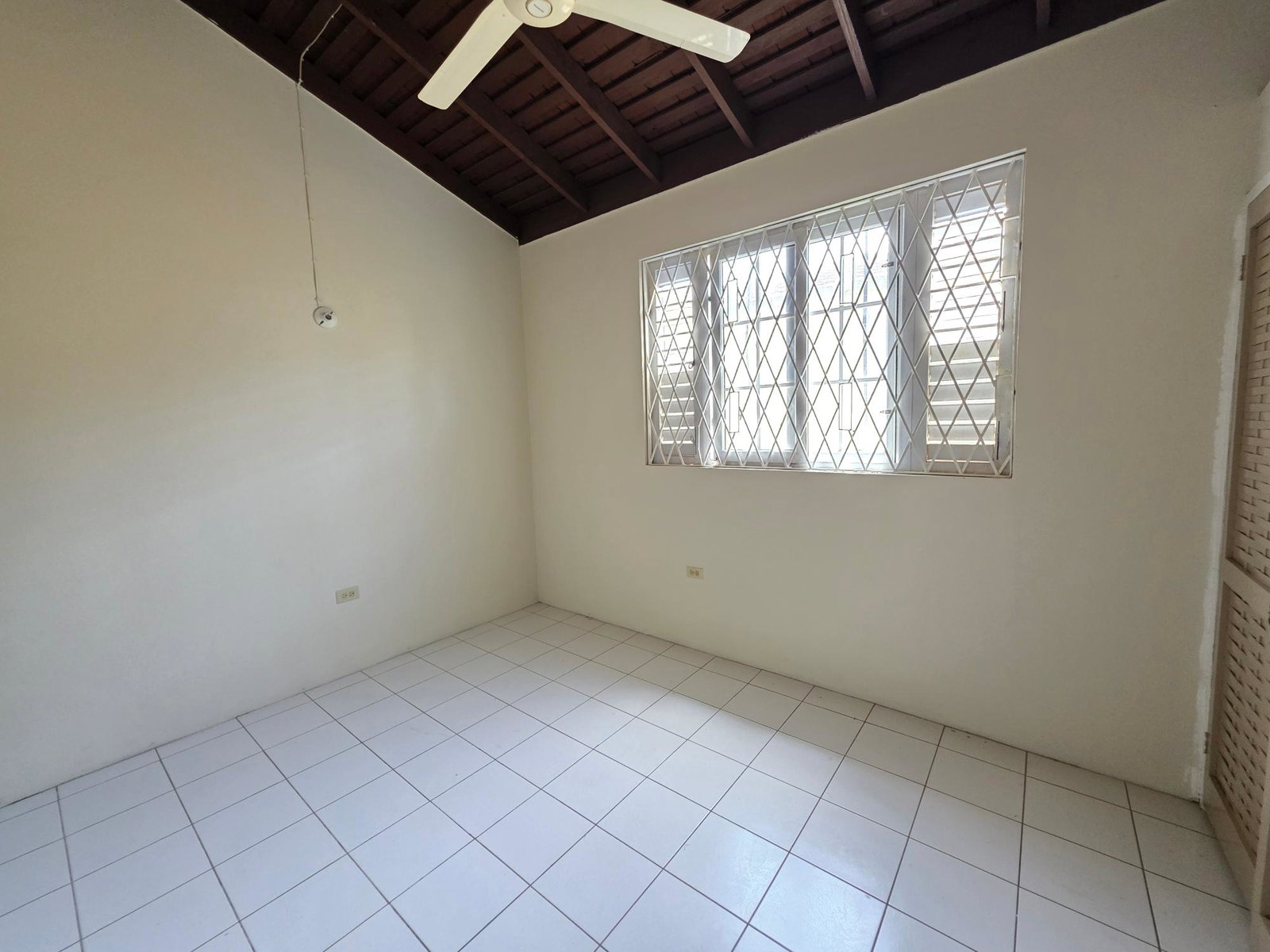 3-Bedroom-Townhouse-for-Rent-in-Waterworks-Country-Club-St.-Andrew-Jamaica Twenty-First image of 68-6-8 Waterworks Road in Kingston 8, St. Andrew, Jamaica - property is For Rent