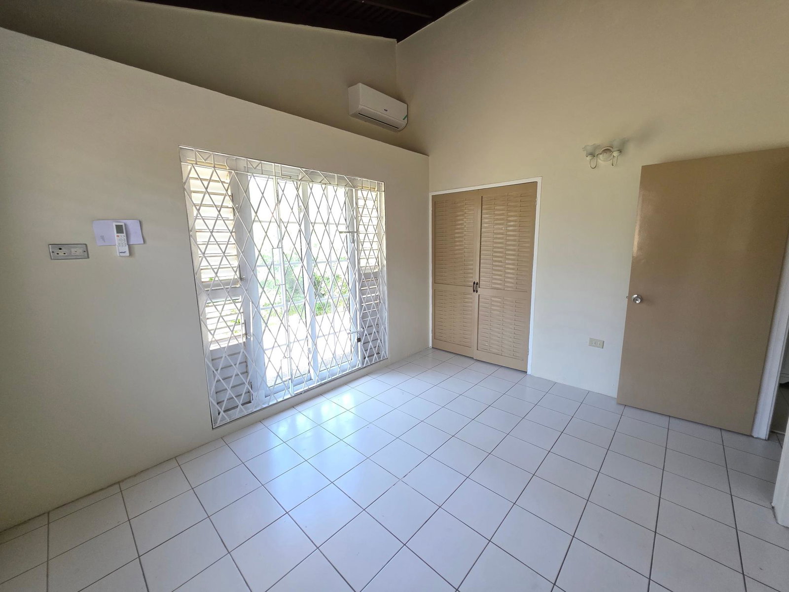 3-Bedroom-Townhouse-for-Rent-in-Waterworks-Country-Club-St.-Andrew-Jamaica Twenty-Seventh image of 68-6-8 Waterworks Road in Kingston 8, St. Andrew, Jamaica - property is For Rent