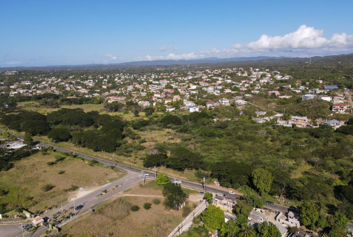 Eighteenth image of 1014c- St. John's Road in Green Acres, St. Catherine, Jamaica - property is For Sale