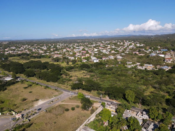 Eighteenth image of 1014c- St. John's Road in Green Acres, St. Catherine, Jamaica - property is For Sale