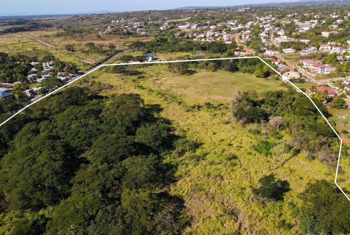 Fifth image of 1014c- St. John's Road in Green Acres, St. Catherine, Jamaica - property is For Sale