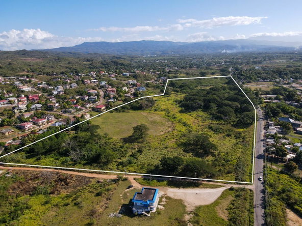 Ninth image of 1014c- St. John's Road in Green Acres, St. Catherine, Jamaica - property is For Sale