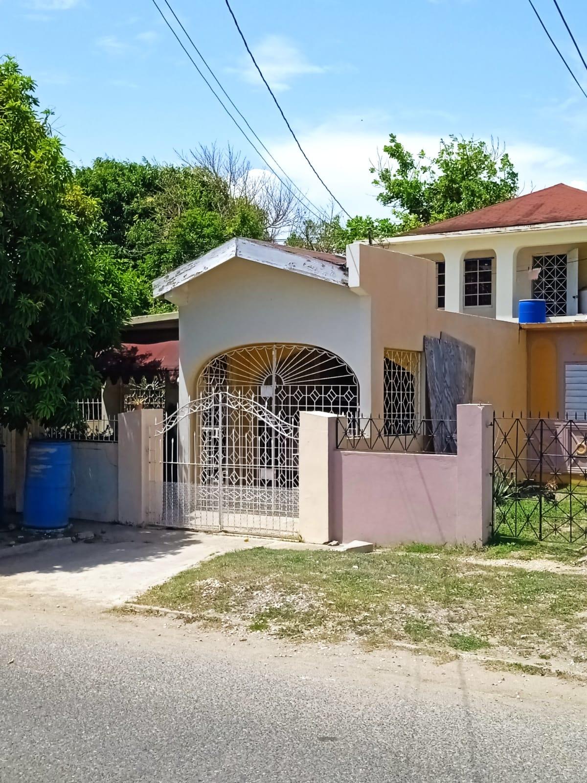 Fourth image of 468 7 w Aintree, Greater Port in Greater Portmore, St. Catherine, Jamaica - property is For Sale
