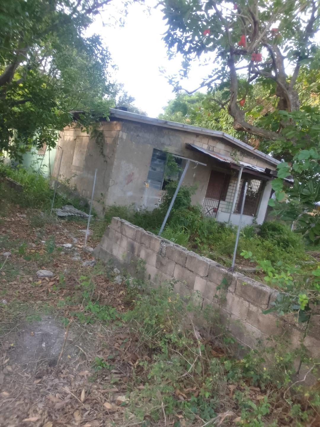 4-Bedroom-House-for-Sale-in-St.-Catherine-Jamaica-264-Regal-Avenue Fourth image of 264 Regal Avenue in Horizon Park, St. Catherine, Jamaica - property is For Sale