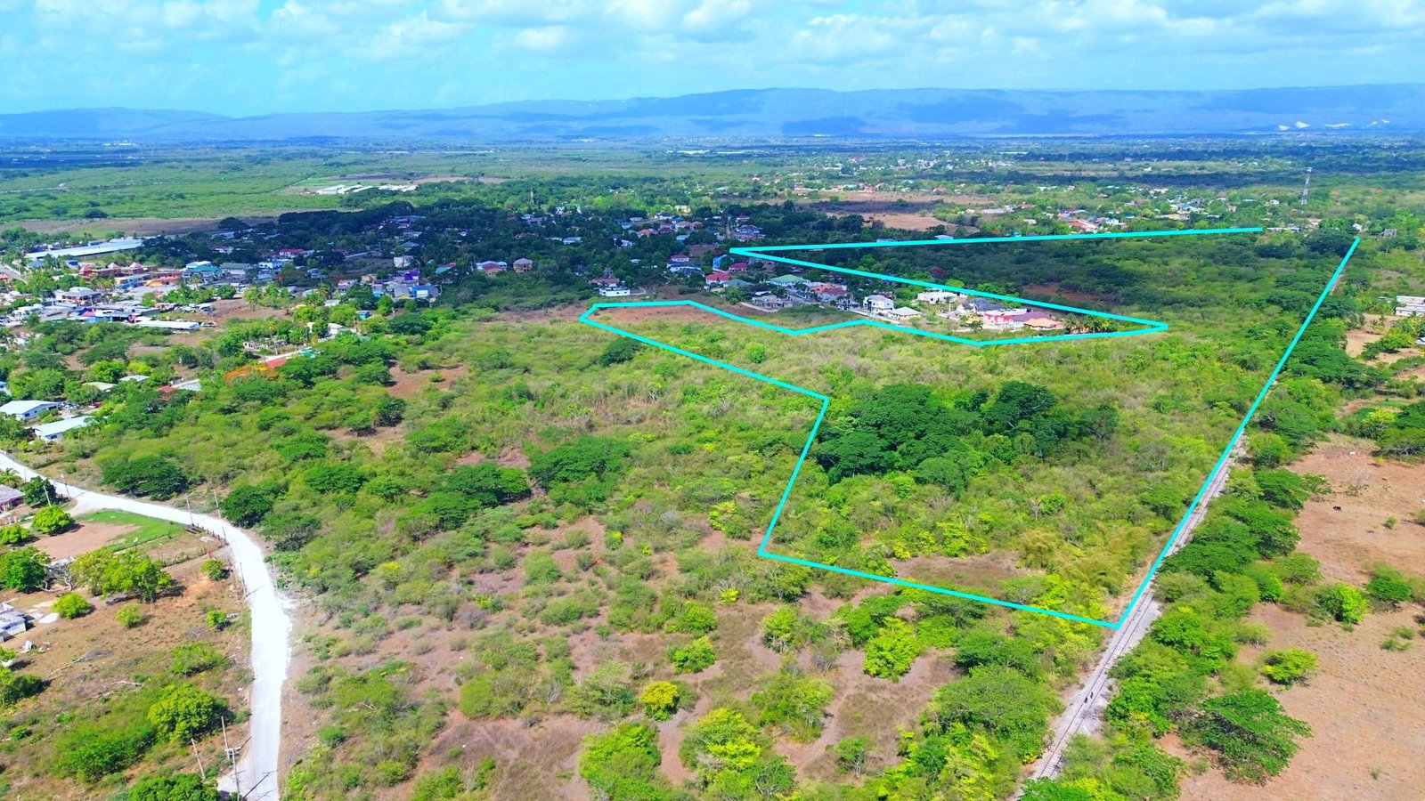Second image of Four Paths in Four Paths, Clarendon, Jamaica - property is For Sale