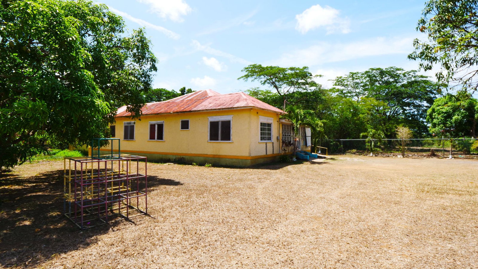 Eighth image of Four Paths in Four Paths, Clarendon, Jamaica - property is For Sale