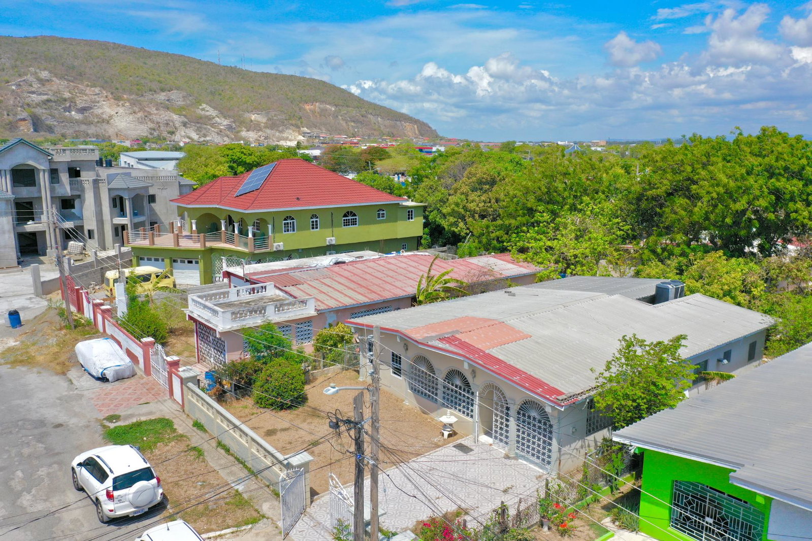 Second image of 125 Andra Crescent, Edgewater in Bridgeport, St. Catherine, Jamaica - property is For Sale