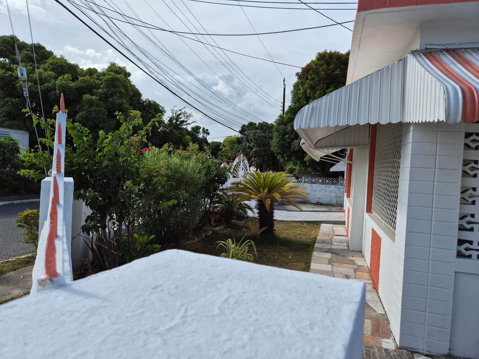 5-Bedroom-Two-Family-House-for-Sale-in-Independence-City-St.-Catherine-Jamaica Third image of 2 Yarmouth Avenue in Independence City, St. Catherine, Jamaica - property is For Sale