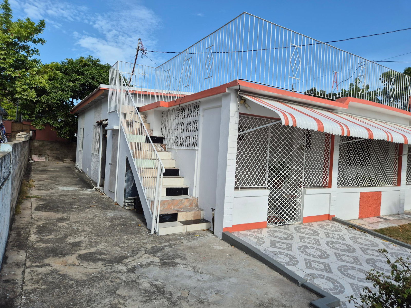 5-Bedroom-Two-Family-House-for-Sale-in-Independence-City-St.-Catherine-Jamaica Seventh image of 2 Yarmouth Avenue in Independence City, St. Catherine, Jamaica - property is For Sale