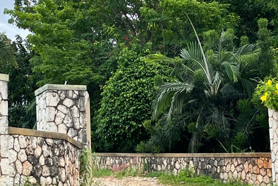 First image of 9 Green Glebe Road East ki in Kingston 19, St. Andrew, Jamaica - property is For Sale