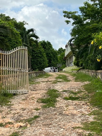 Third image of 9 Green Glebe Road East ki in Kingston 19, St. Andrew, Jamaica - property is For Sale