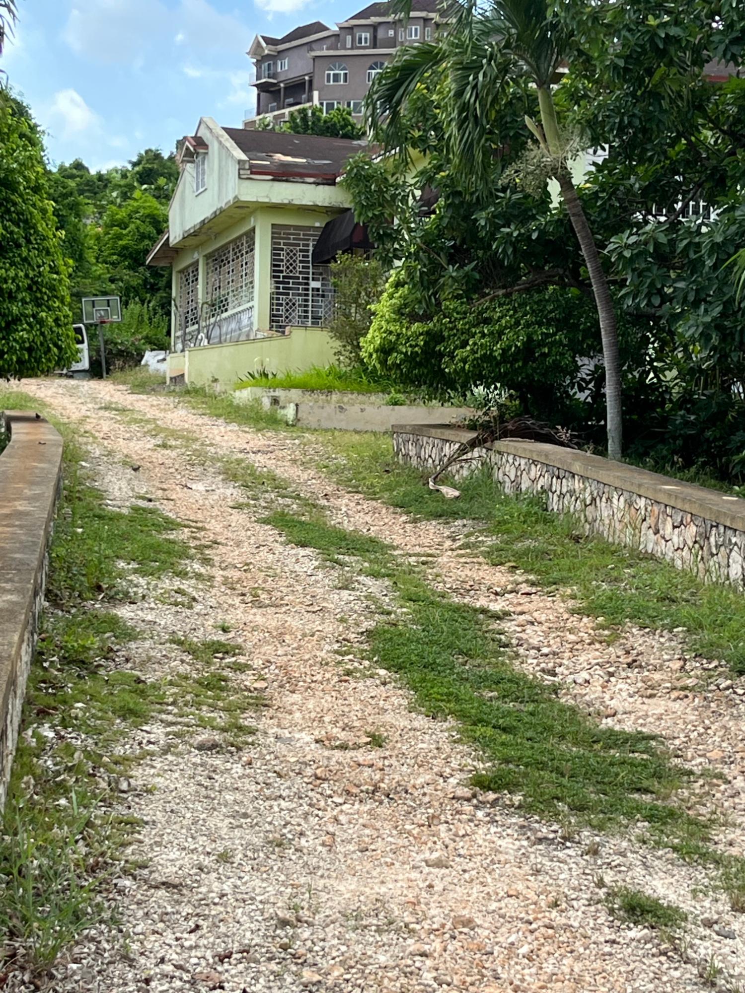 Fifth image of 9 Green Glebe Road East ki in Kingston 19, St. Andrew, Jamaica - property is For Sale