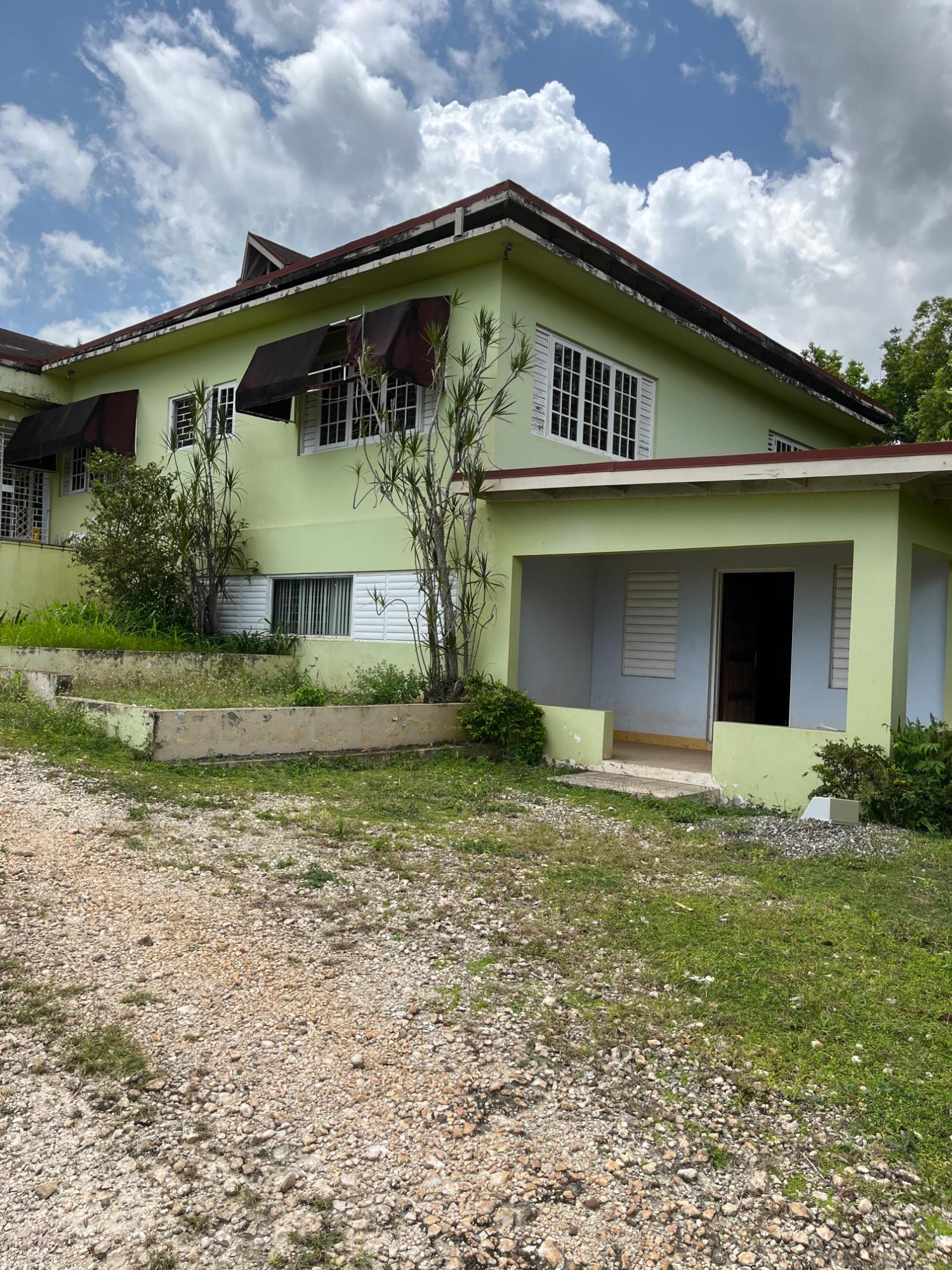 Sixth image of 9 Green Glebe Road East ki in Kingston 19, St. Andrew, Jamaica - property is For Sale