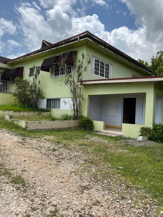 Sixth image of 9 Green Glebe Road East ki in Kingston 19, St. Andrew, Jamaica - property is For Sale