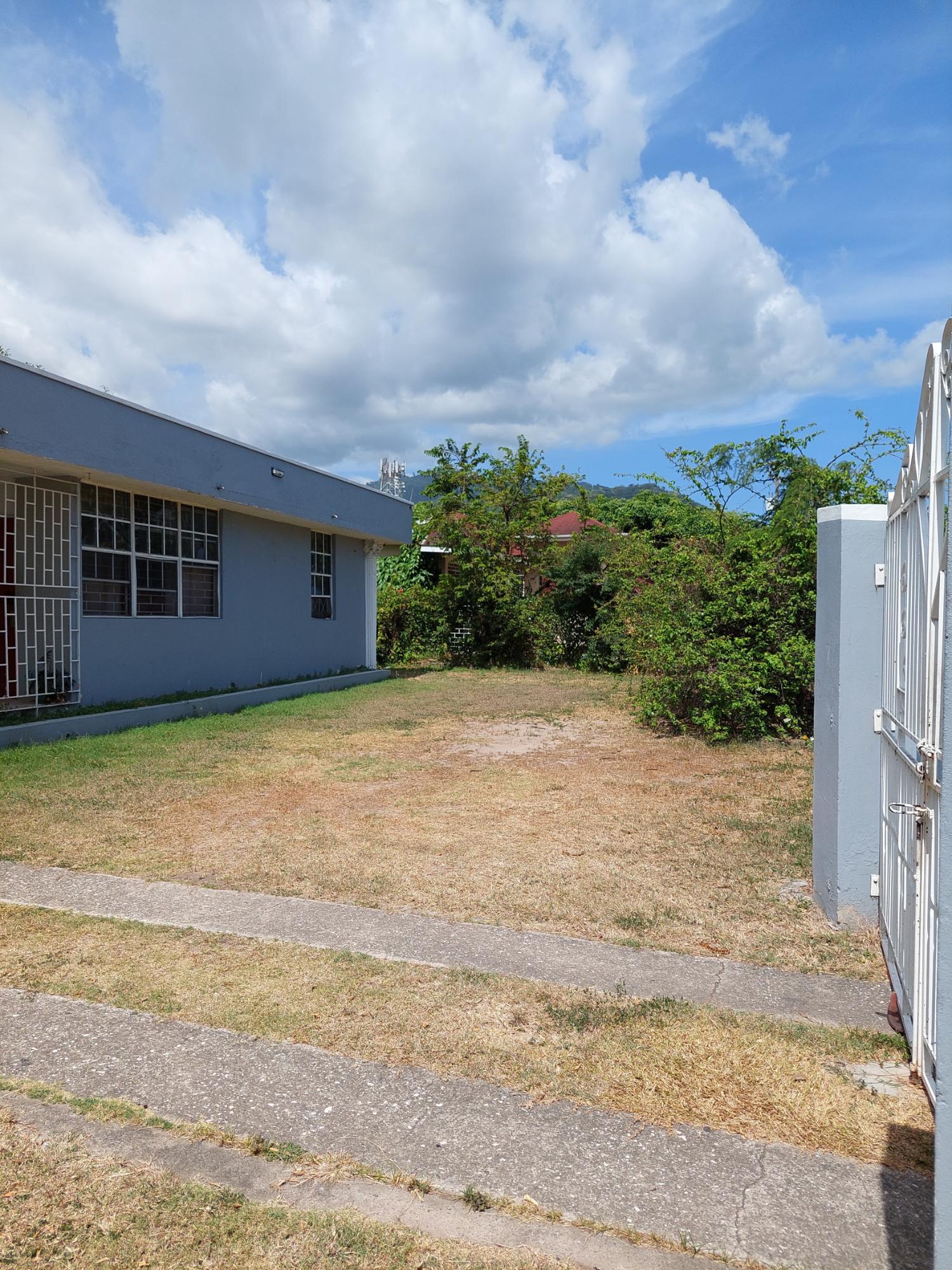6-Bedroom-House-for-Sale-in-Mona-St.-Andrew-Jamaica-Investment-or-Family-Home Twenty-Third image of 4 Daisy Avenue, Mona in Kingston 6, St. Andrew, Jamaica - property is For Sale