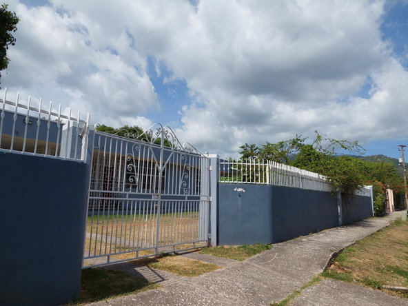 Seventh image of 4 Daisy Avenue, Mona in Kingston 6, St. Andrew, Jamaica - property is For Sale