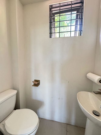 Fourth image of 3-5 North Avenue in Kingston 5, St. Andrew, Jamaica - property is For Rent