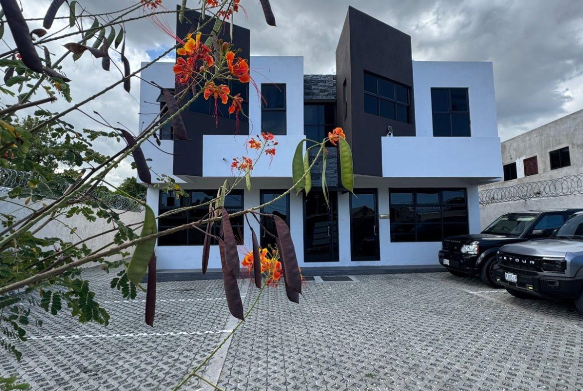 Fifth image of 3-5 North Avenue in Kingston 5, St. Andrew, Jamaica - property is For Rent