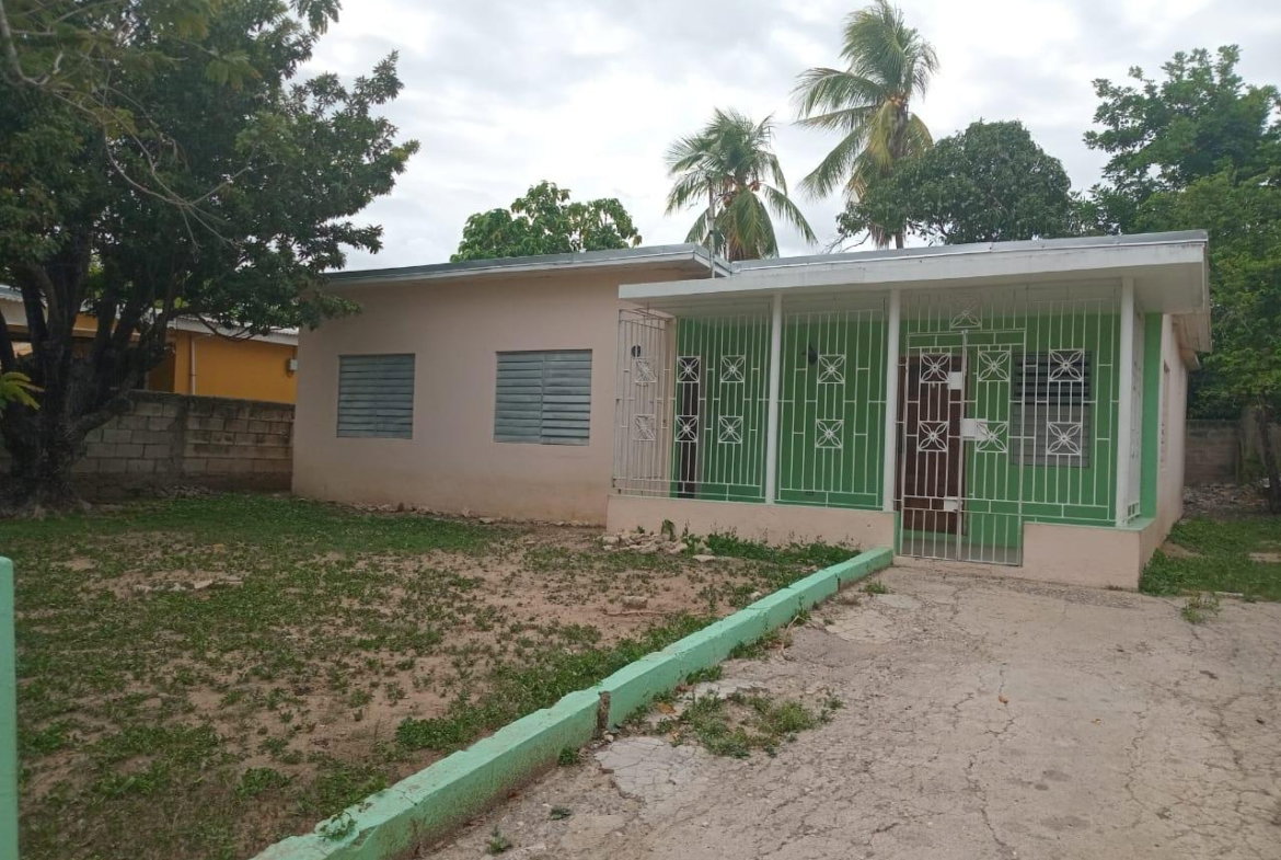 Third image of 22 Toronto Drive in Spanish Town, St. Catherine, Jamaica - property is For Sale