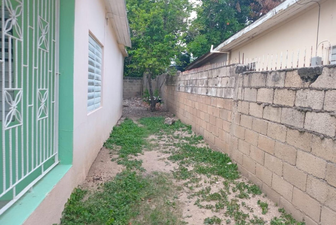 Tenth image of 22 Toronto Drive in Spanish Town, St. Catherine, Jamaica - property is For Sale
