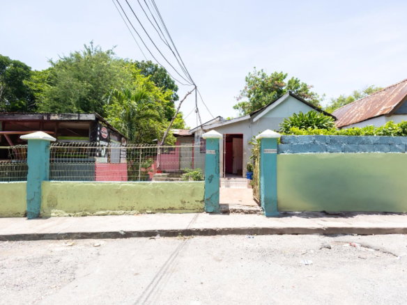 First image of 7 Rollington Avenue in Kingston 2, Kingston, Jamaica - property is For Sale
